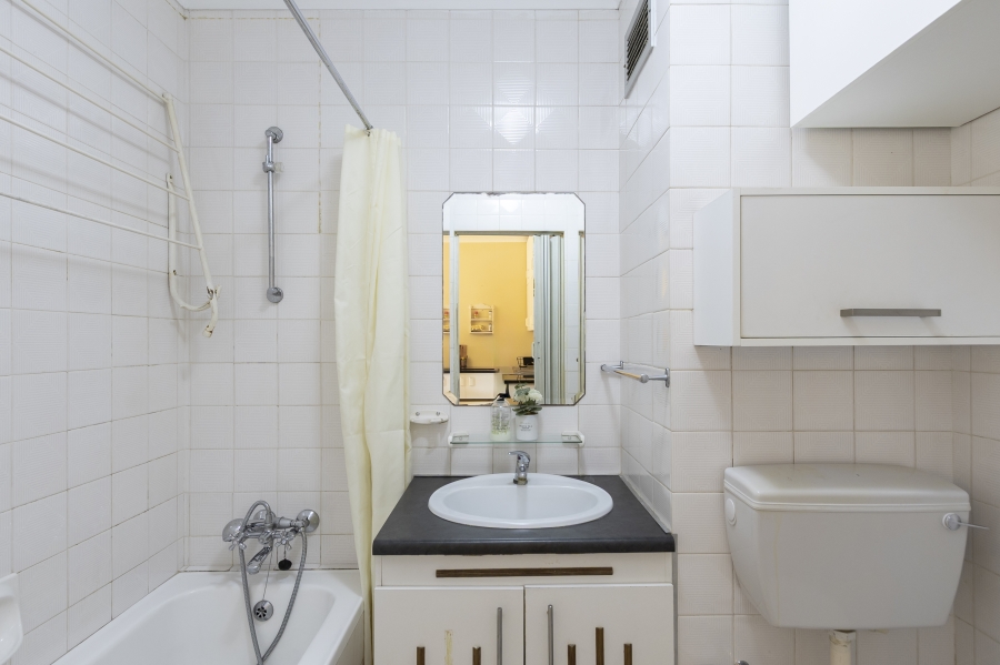 To Let 1 Bedroom Property for Rent in Van Ryneveld Western Cape